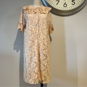 Vintage Cream Floral Lace Robe